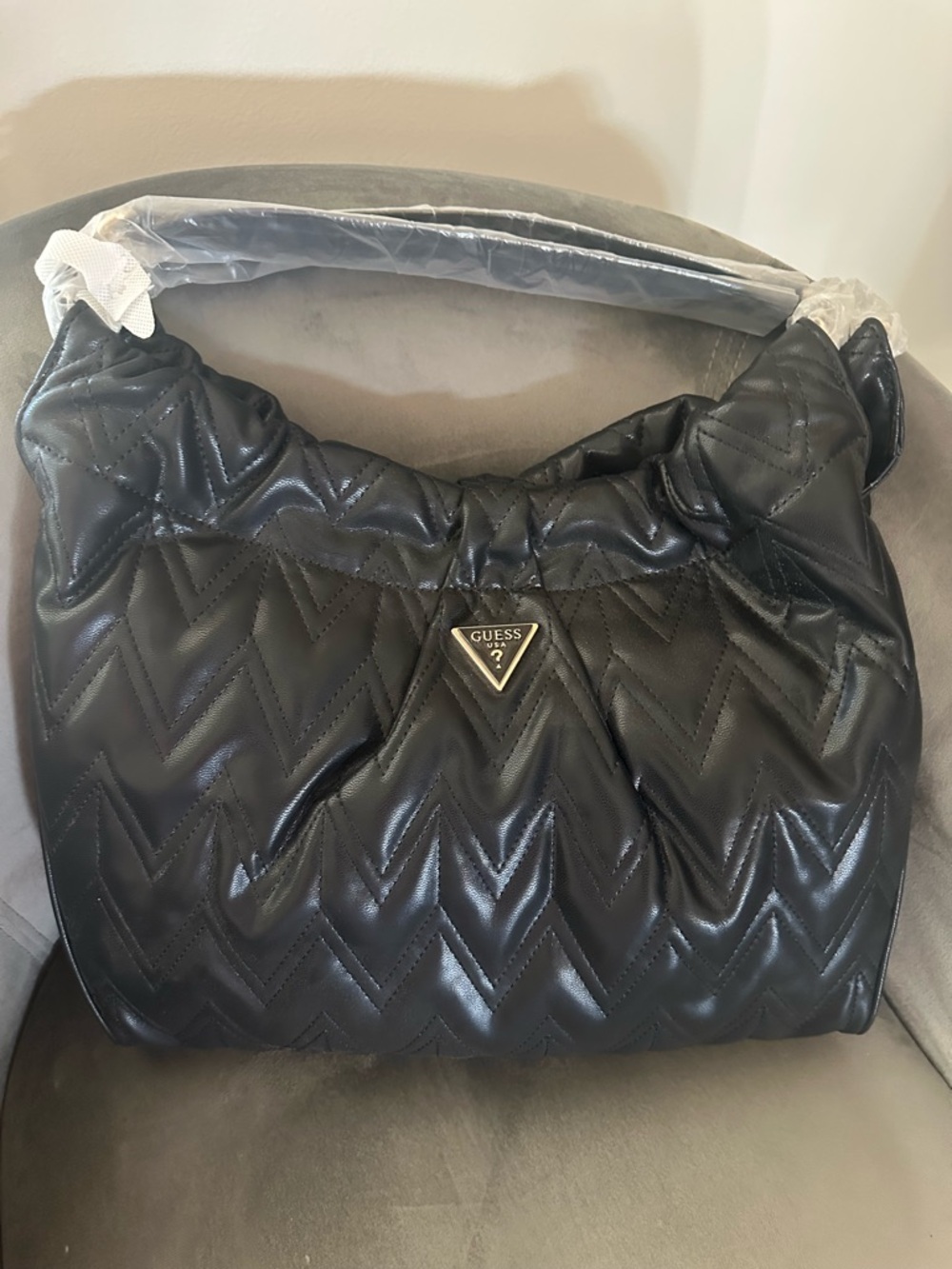 GUESS Black Quilted Shoulder Bag Hobo Purse Tote with Chevron Stitching New!